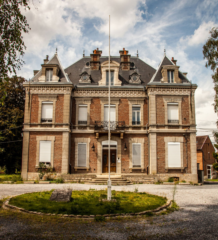 The historic manor house Le Quesnoy front side 2017